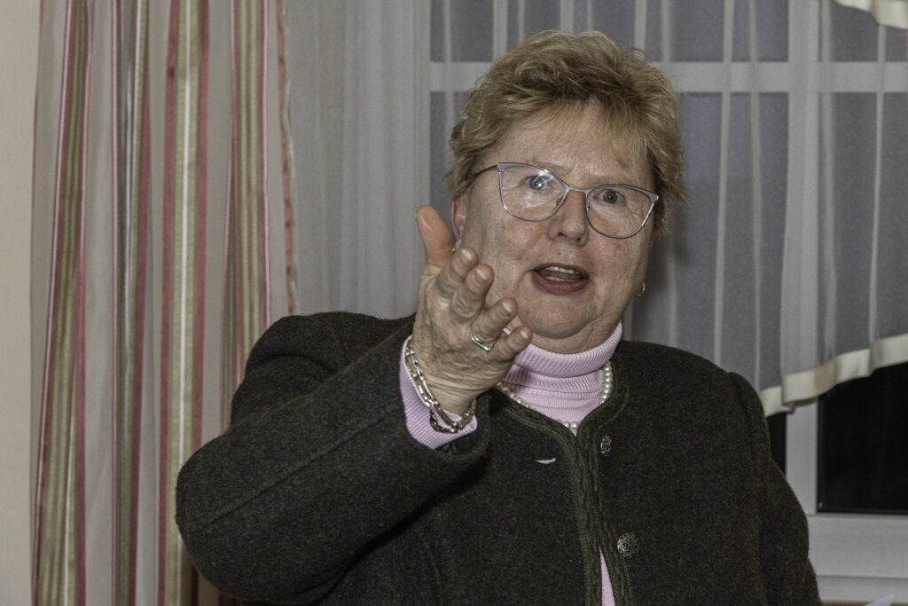 Helga Füssel